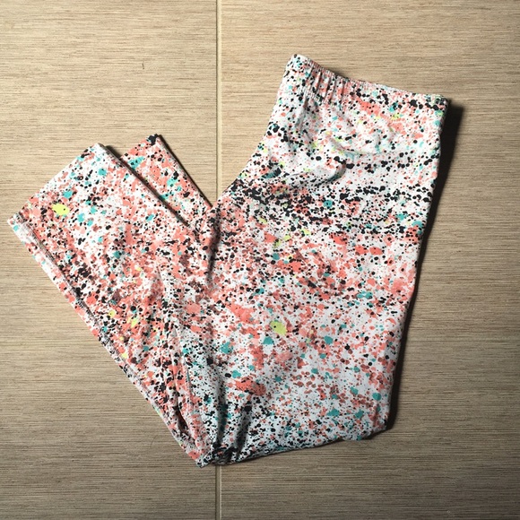 Nike Pants - Nike Capri cotton leggings size medium cute print
